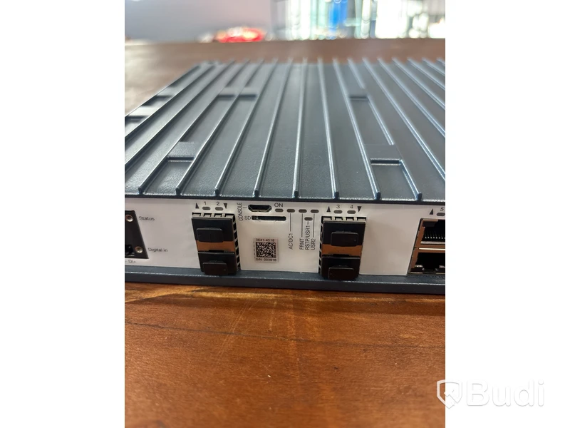 Switch Ny, Westermo rackmonterad Redfox-5528-F4G-T24G-HV