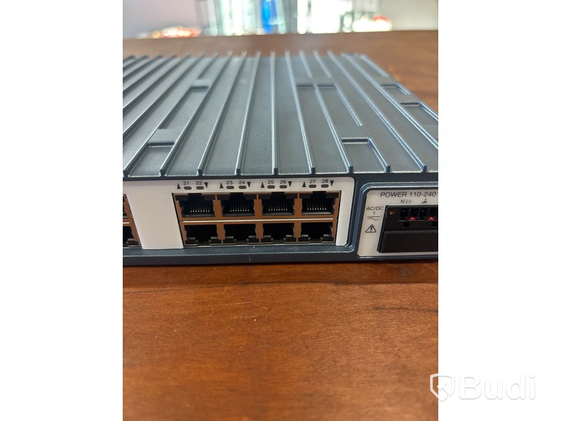 Switch Ny, Westermo rackmonterad Redfox-5528-F4G-T24G-HV