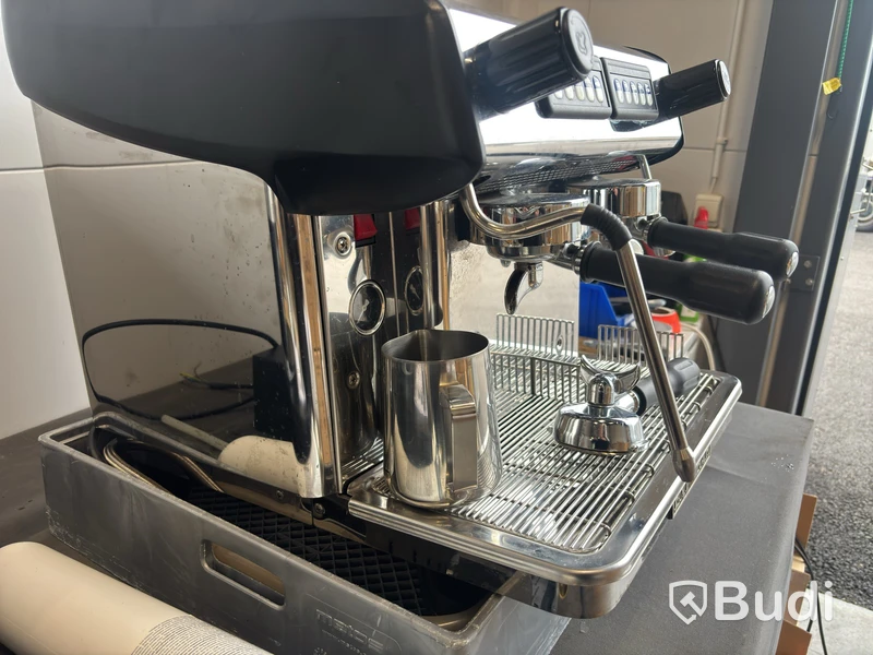 Kaffemaskin Expobar Megacrem, med kvarn.