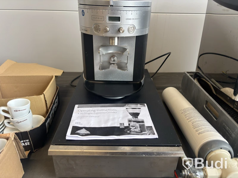 Kaffemaskin Expobar Megacrem, med kvarn.