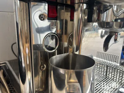 Kaffemaskin Expobar Megacrem, med kvarn.