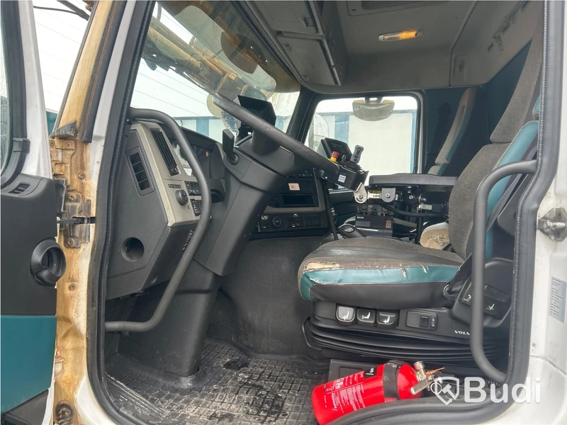 Frontlastare Volvo FM tridem 8X2*6 | NTM FLP-36