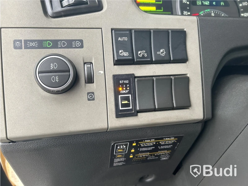 Frontlastare Volvo FM tridem 8X2*6 | NTM FLP-36