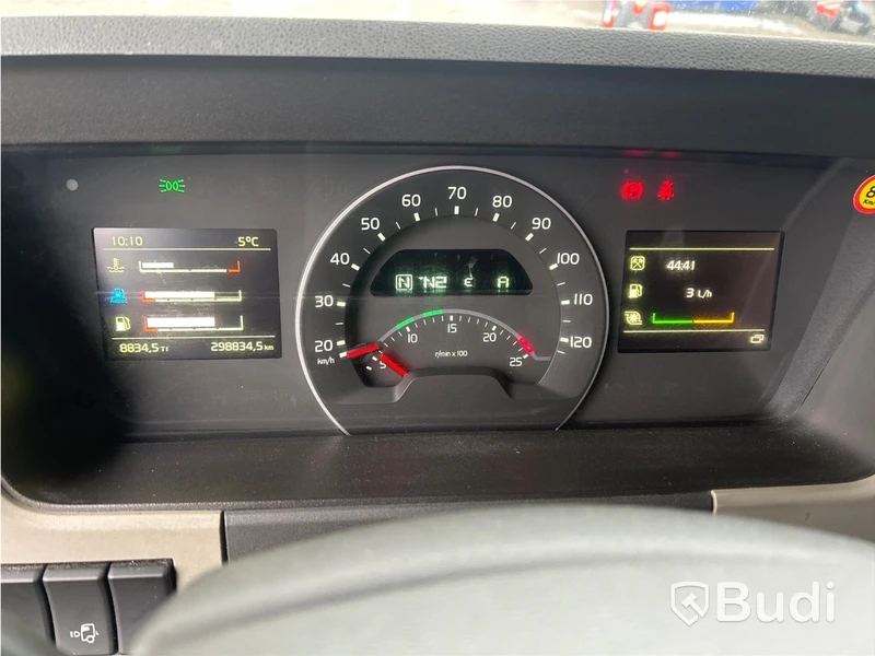 Frontlastare Volvo FM tridem 8X2*6 | NTM FLP-36