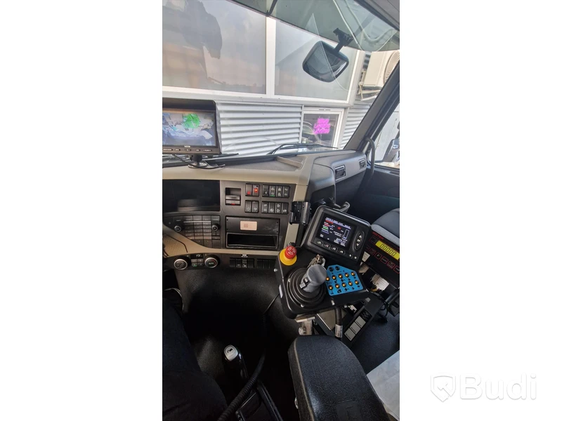 Frontlastare Volvo FM tridem 8X2*6 | NTM FLP-36