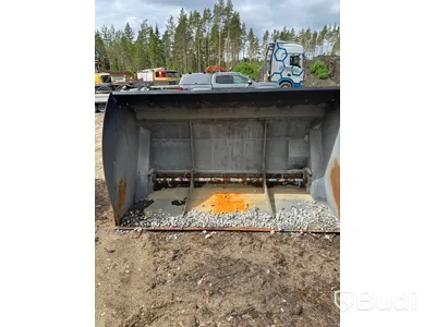 Sand spreader bucket L, SE Equipment. W=2 485 mm. 3 350 l. -2023