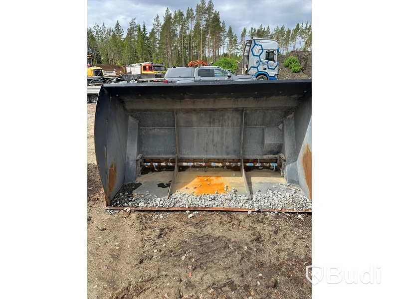 Sand spreader bucket L, SE Equipment. W=2 485 mm. 3 350 l. -2023