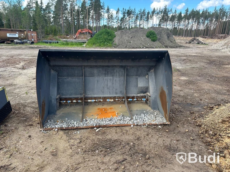 Sand spreader bucket L, SE Equipment. W=2 485 mm. 3 350 l. -2023