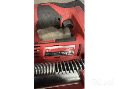 Fettspruta Milwaukee M12 GG och Nitpistol Milwaukee M12 BPRT