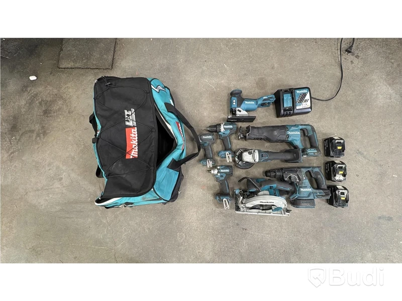 Parti med verktyg Makita 18V LXT