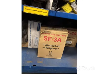 Verkstadsskåp med diverse tillbehör