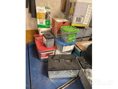 Verkstadsskåp med diverse tillbehör
