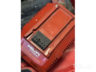 Parti med diverse Hilti verktyg