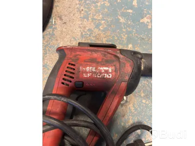 Parti med diverse Hilti verktyg