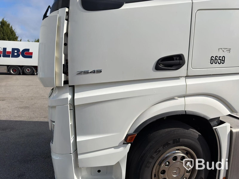 Mercedes-Benz ACTROS -2019, 6x2 tractor unit Odometer reading (km): 60850