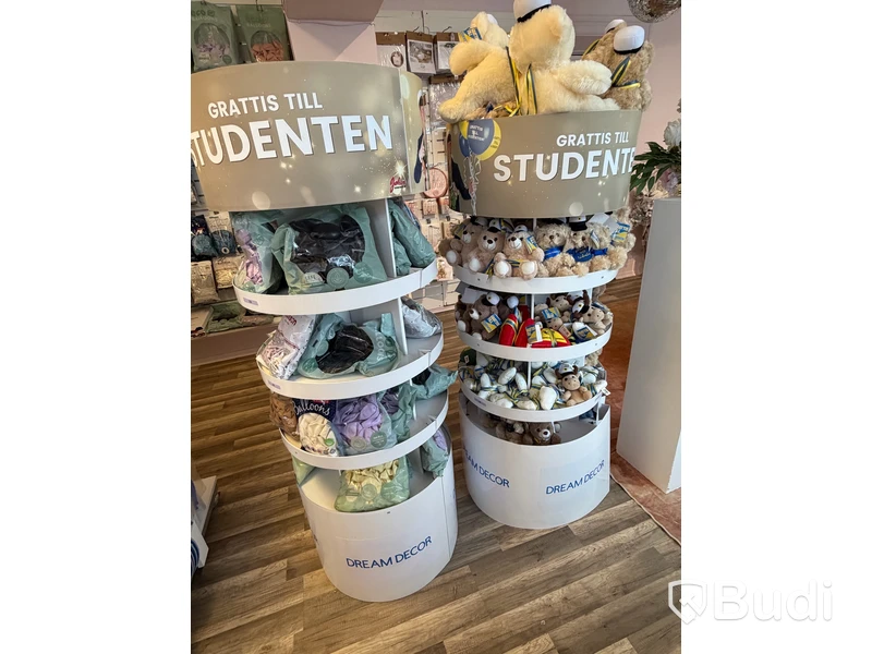 Komplett Event- & partybutik - stort lager samt butiksinredning