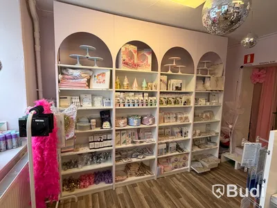 Komplett Event- & partybutik - stort lager samt butiksinredning