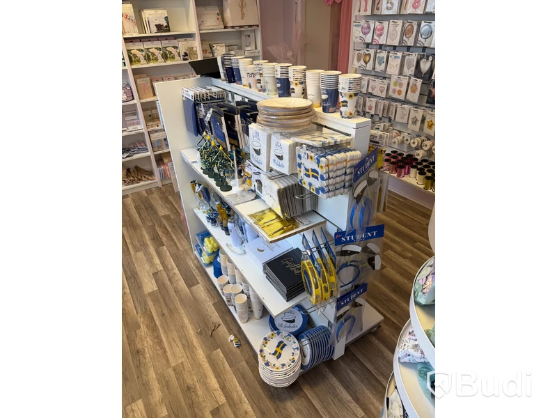 Komplett Event- & partybutik - stort lager samt butiksinredning