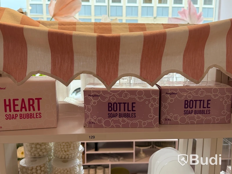Komplett Event- & partybutik - stort lager samt butiksinredning