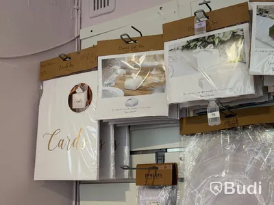 Komplett Event- & partybutik - stort lager samt butiksinredning