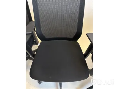 5 Lotus Furniture Office Chairs