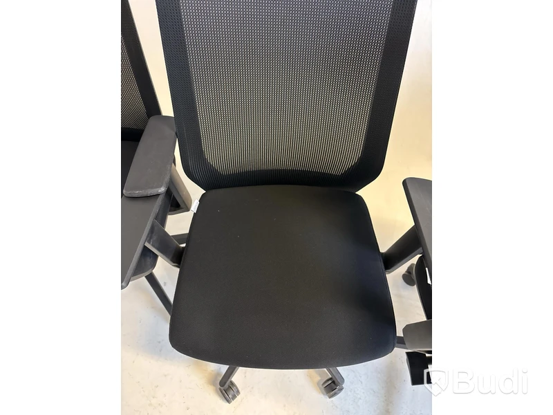 5 Lotus Furniture Office Chairs