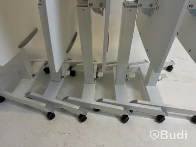 5 bar tables, folding, on casters.