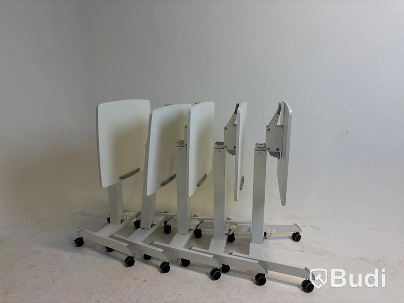 5 bar tables, folding, on casters.