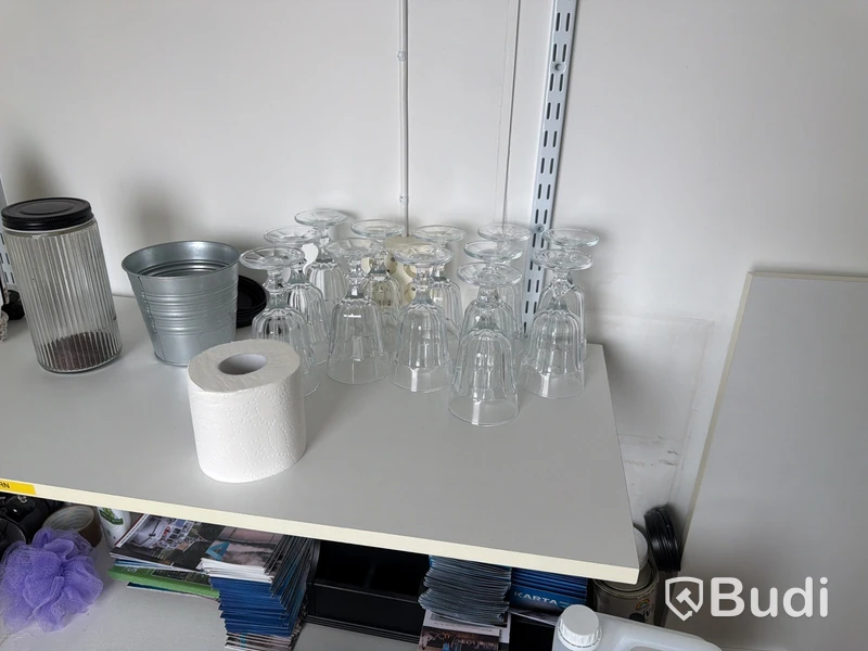 Hotellinventarier, möbler m.m. (Stort parti)