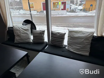 Cafémöbler, belysningar m.m. (Stort parti)