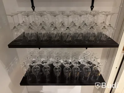 Porslin, glas, bestick, vagnar m.m. Stort parti