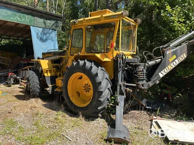 Grävlastare/ traktorgrävare Volvo 646, 8199 tim