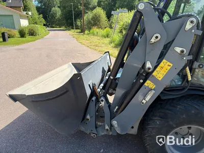 Redskapsbärare Belos TransGiant | 4WD | Plog & Skopa | 2007