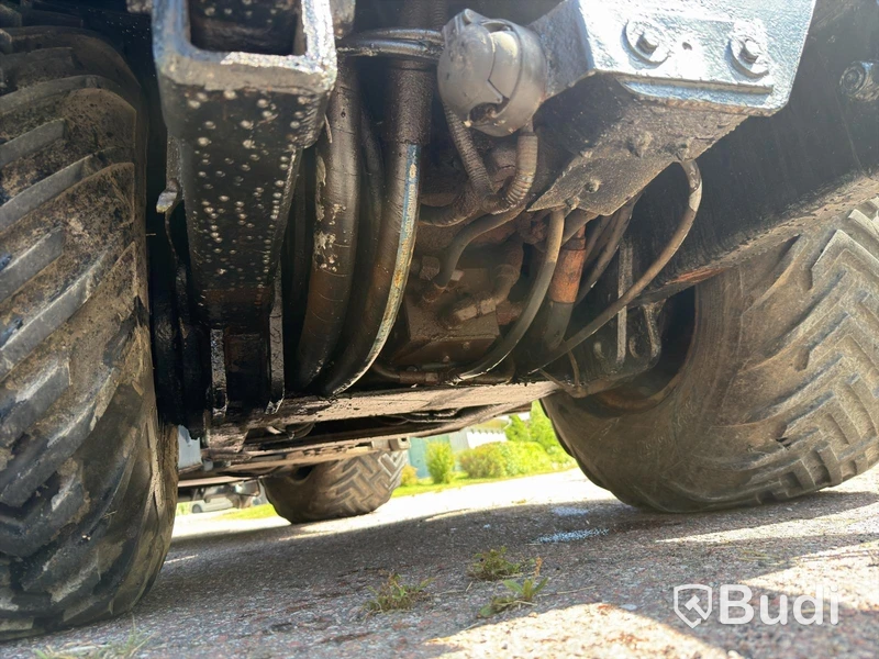Redskapsbärare Belos TransGiant | 4WD | Plog & Skopa | 2007
