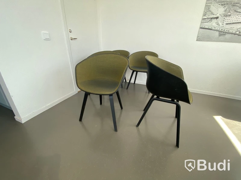 5st Hay Stol AAC22 Front Upholstery svart och grön