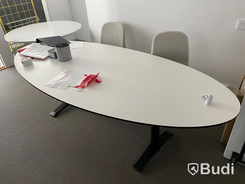 Konferensbord
