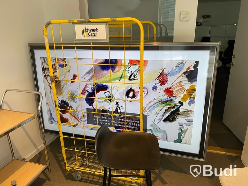 LG 86 Tum SmartTV, Skyddplast sitter kvar på. Model:86UM7600PLB