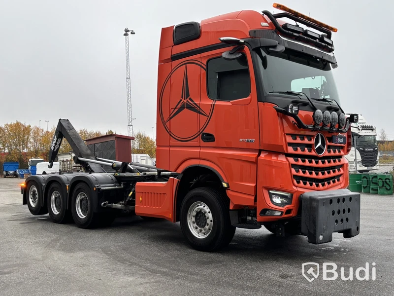 Tridemväxlare Mercedes-Benz Arocs 3758 -2023 | JOAB 24 ton | Plogutrustad