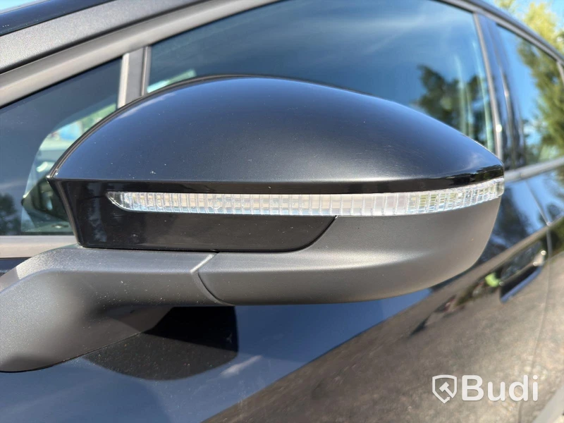 Volkswagen ID.4 Pro Performance electric car, 204 hp, 2022