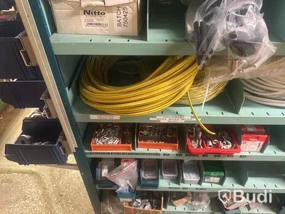 Stort lager ifrån väletablerad Elfirma i Konkurs - säljs i ett utrop.