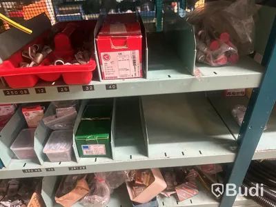 Stort lager ifrån väletablerad Elfirma i Konkurs - säljs i ett utrop.