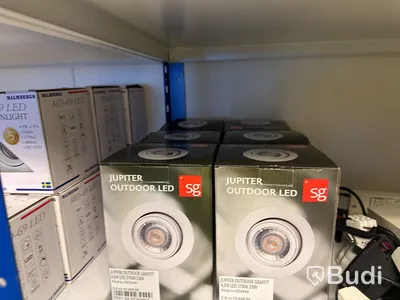 Stort lager ifrån väletablerad Elfirma i Konkurs - säljs i ett utrop.