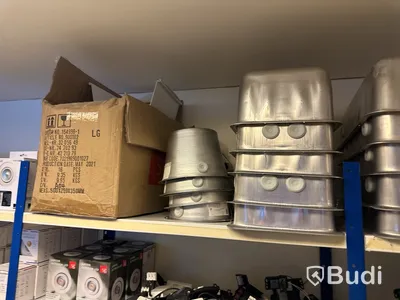Stort lager ifrån väletablerad Elfirma i Konkurs - säljs i ett utrop.
