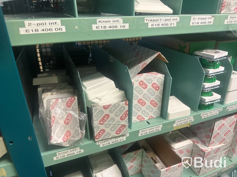 Stort lager ifrån väletablerad Elfirma i Konkurs - säljs i ett utrop.