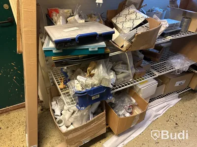 Stort lager ifrån väletablerad Elfirma i Konkurs - säljs i ett utrop.