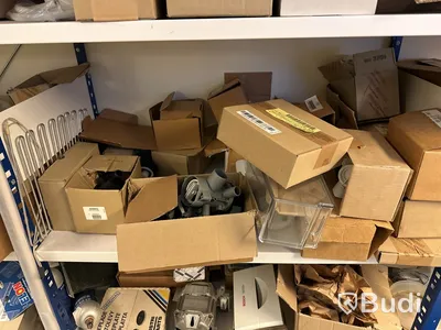 Stort lager ifrån väletablerad Elfirma i Konkurs - säljs i ett utrop.