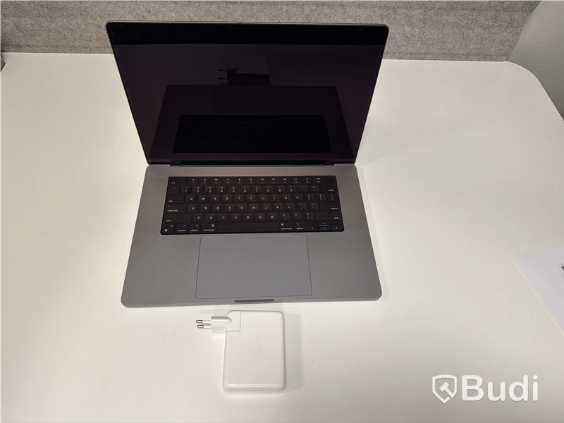 MacBook Pro 16" M1 Pro 2021 16/512GB med engelskt tangentbord, Space gray