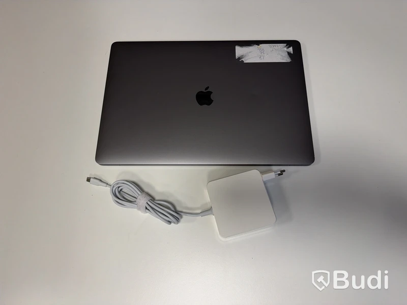 Macbook Pro 16" i7 2019 32/512GB med engelskt tangentbord