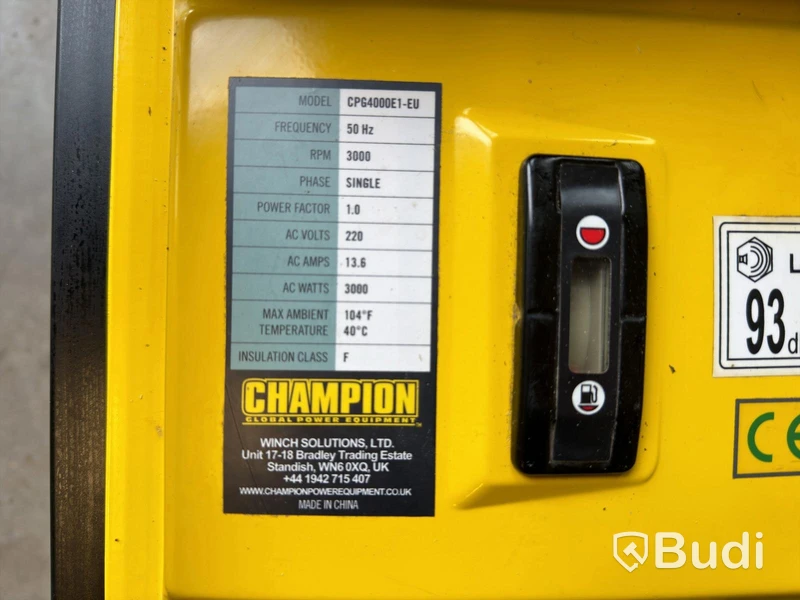 Champion CPG4000E1-EU 3000W Generator