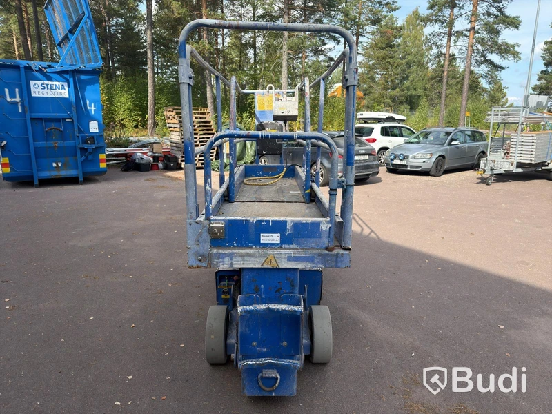 Scissor Lift UpRight SL20 – 8.1 m Working Height